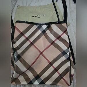 100 % Authentic Burberry  Nova Check  Vintage Bucket Bag With Insert